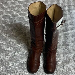 Coach Whitley Boots size 7.5B
